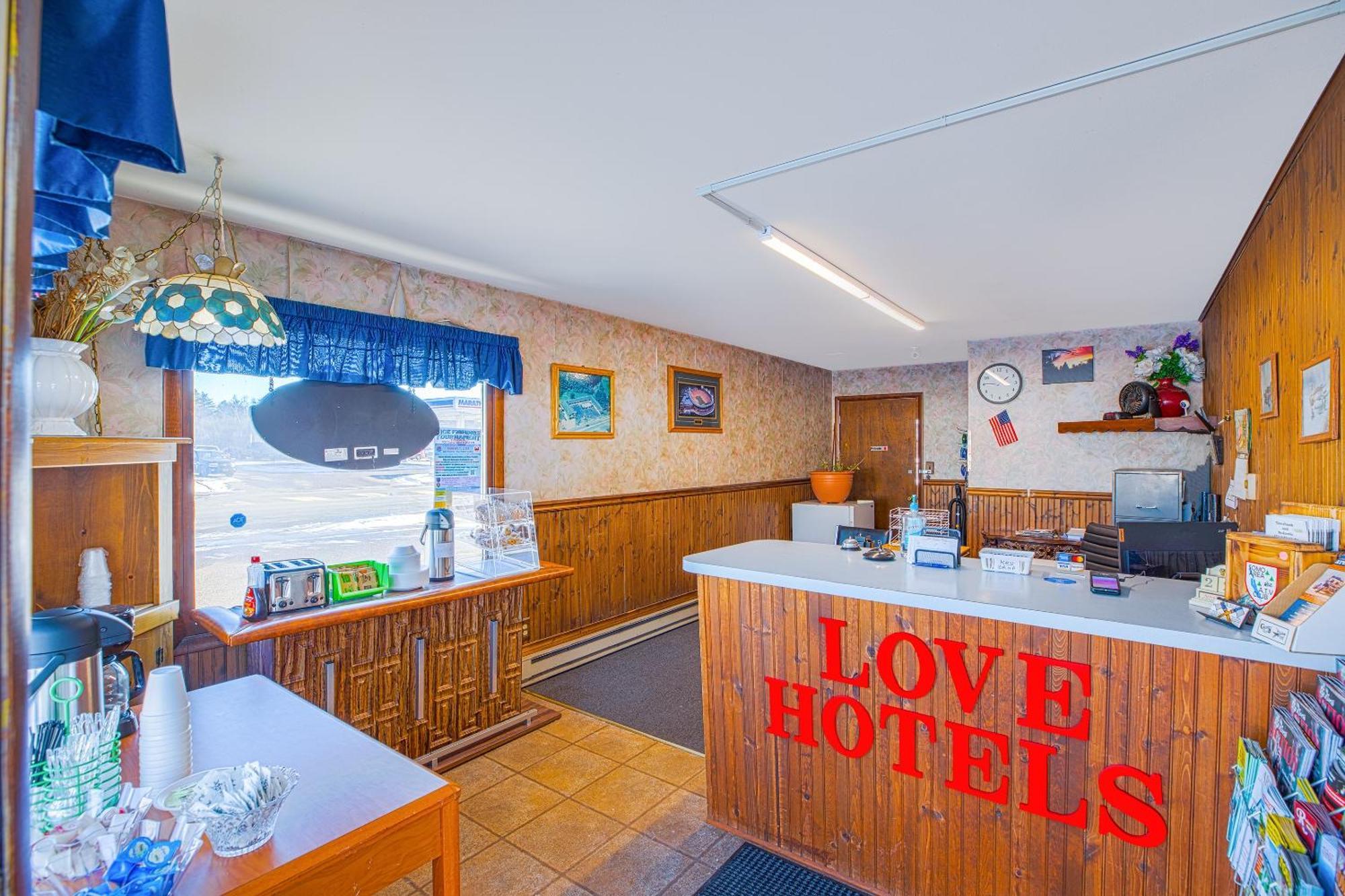 Love Hotels Tomahawk By Oyo At Lake Mohawksin Wi Luaran gambar