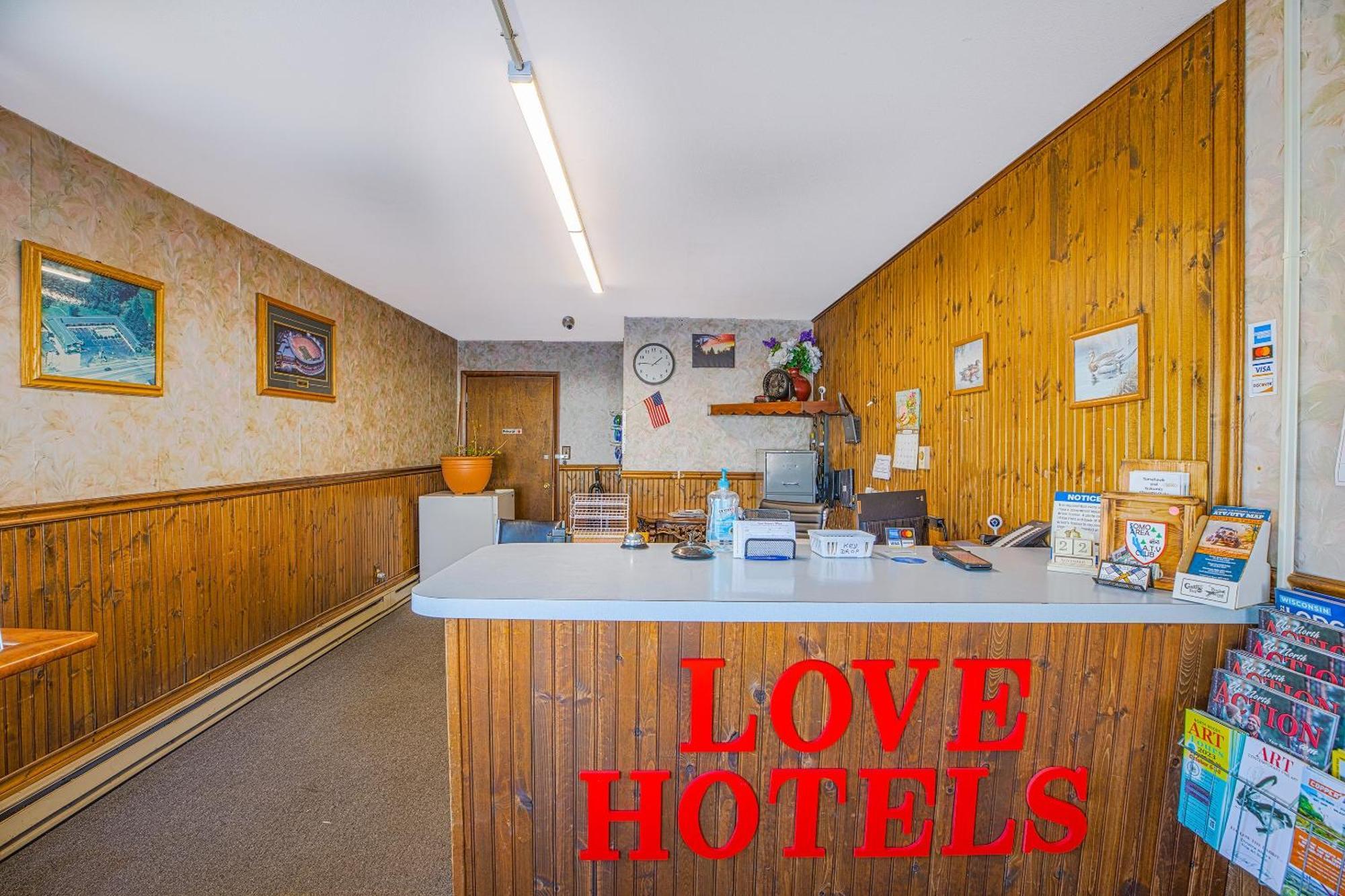 Love Hotels Tomahawk By Oyo At Lake Mohawksin Wi Luaran gambar