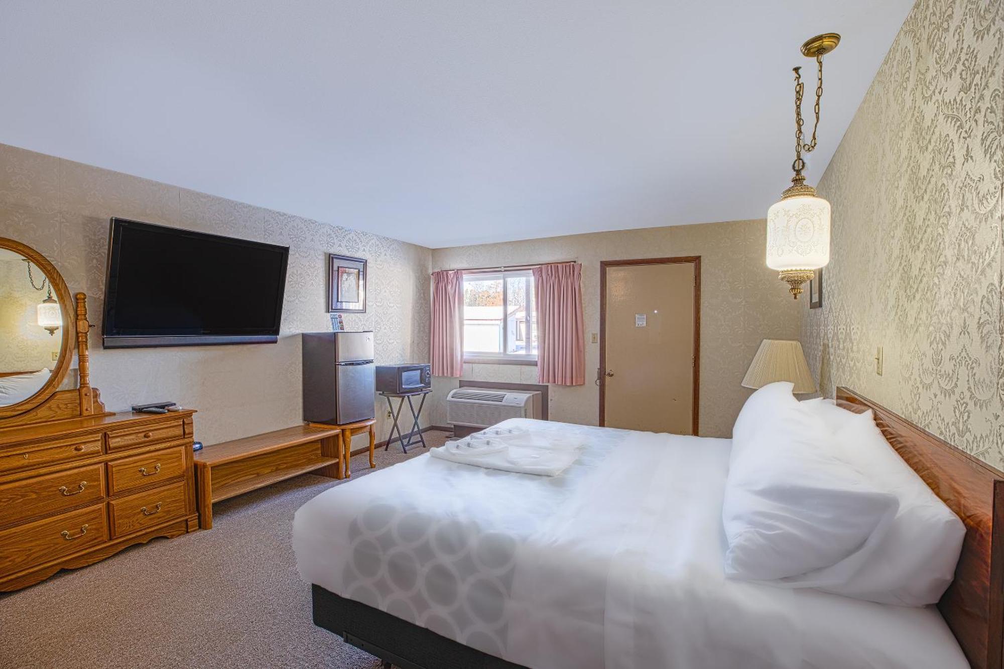 Love Hotels Tomahawk By Oyo At Lake Mohawksin Wi Luaran gambar