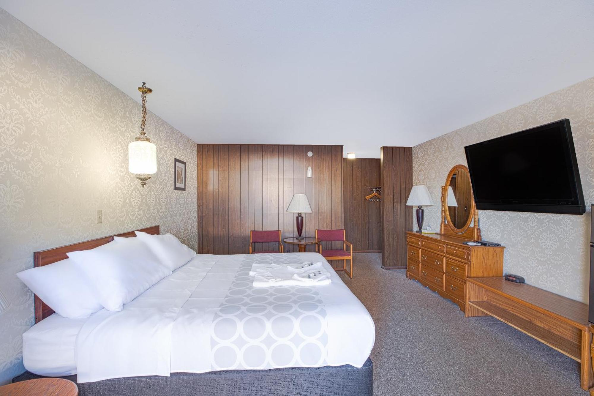 Love Hotels Tomahawk By Oyo At Lake Mohawksin Wi Luaran gambar